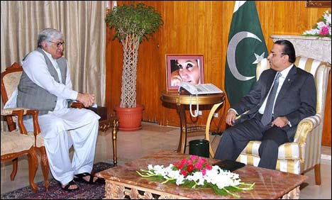 Zardari meets Asfandyar Wali