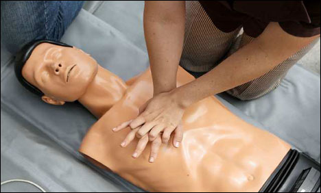 Chest-compression-only CPR termed better
