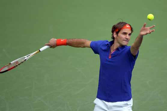  Federer advances at Indian Wells