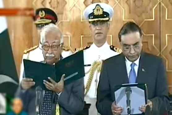 Mir Hazar Khan Khoso takes oath as caretaker PM