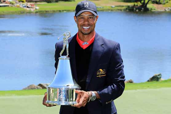 Tiger Woods reclaims world No. 1 spot