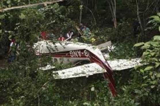 6 dead in crash of Mexican prosecutors' plane