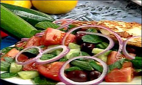 Mediterranean-style diets found to cut heart risks