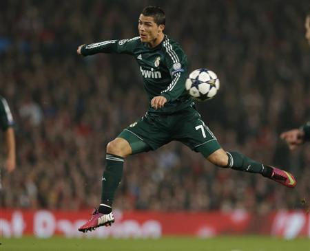 Ronaldo knocks out United after Nani sees red