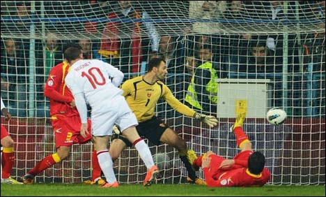 Montenegro peg England back with equalizer