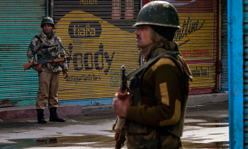 Two Indian policemen shot dead in Srinagar