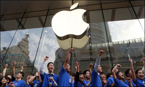  Apple fights for bigger slice of China smartphone pie 
