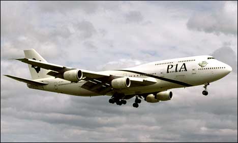  Drunk PIA pilot held by UK police to appear before court Friday 