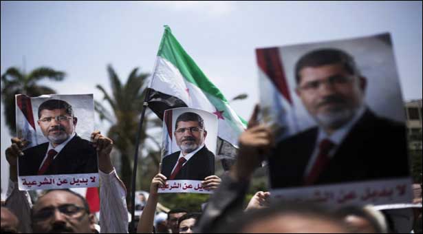  Egypt army confirms it is holding Morsi 