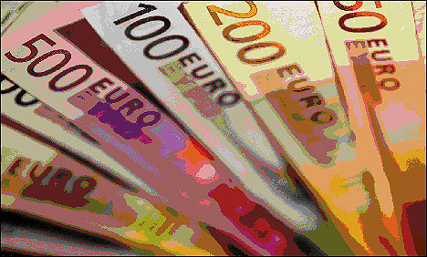  Euro eases against dollar, yen in Asia 