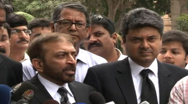  MQM files defamation suit against Imran Khan 