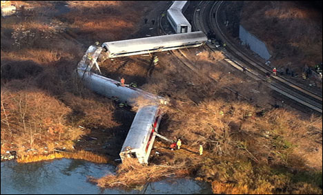  NYC train derailment kills 4, hurts more than 60 