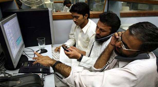 Pakistan stocks end flat on monetary policy tightening fears 