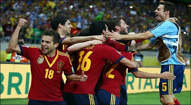Spain beat Italy 7-6 on penalties to reach Confederations Cup final