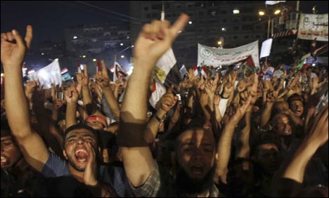  Attack on Cairo pro-Morsi rally, 16 dead: ministry 