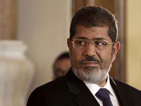 Egypt court delays rulings on charter, Senate