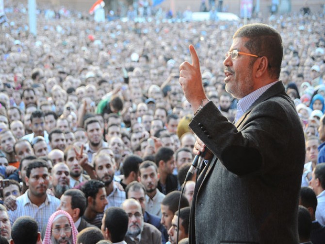 From politicians to bakers, Mursi fights with many
