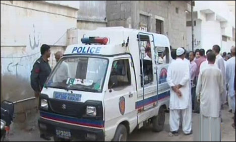  Karachi: Two dacoits killed in Shah Faisal 