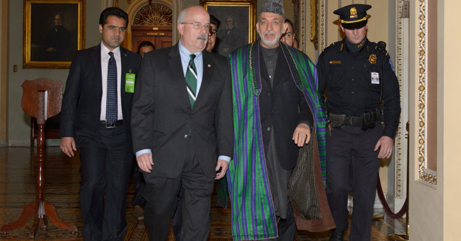 US plays tough with Karzai on Afghan troops