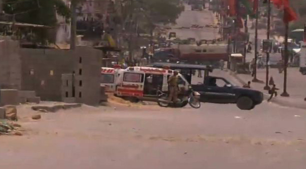 Karachi: Eight injured in attack on Rangers check post