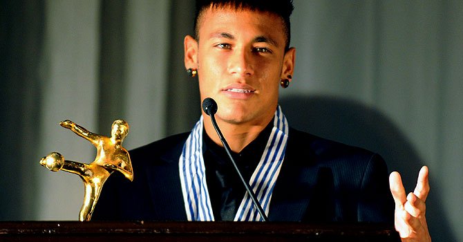 Neymar puts European move on hold