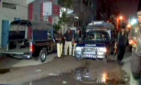  Karachi police sweep locality near Central Prison 