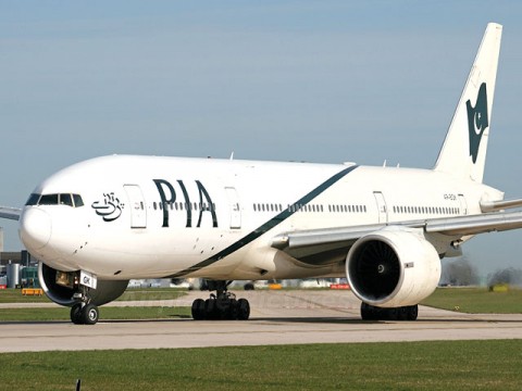 PIA engineers perform first maintenance check of â€˜777â€™