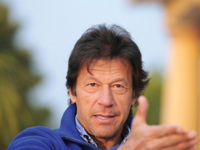 PTI to halt mily operation if voted to power: Imran