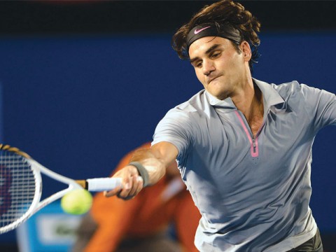 Serena, Federer run hot as Melbourne sizzles