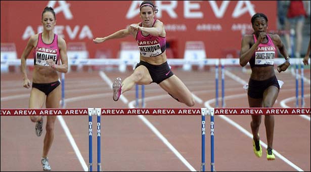  Hejnova sets season best in 400m hurdles 