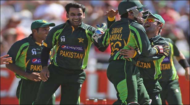 Debutants help Pakistan beat South Africa in first ODI 