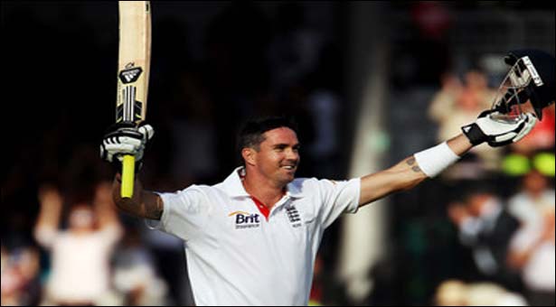  Pietersen available for final test despite knee scan 