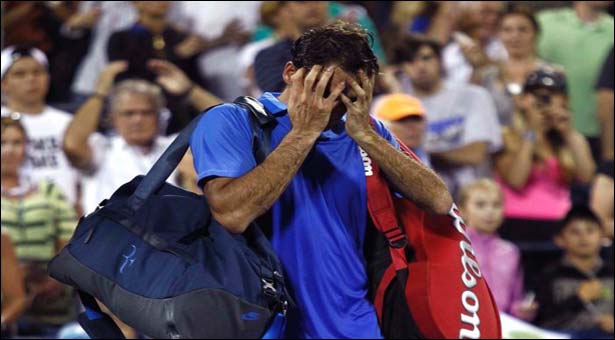  Shock defeat for Federer in US open 4th round 