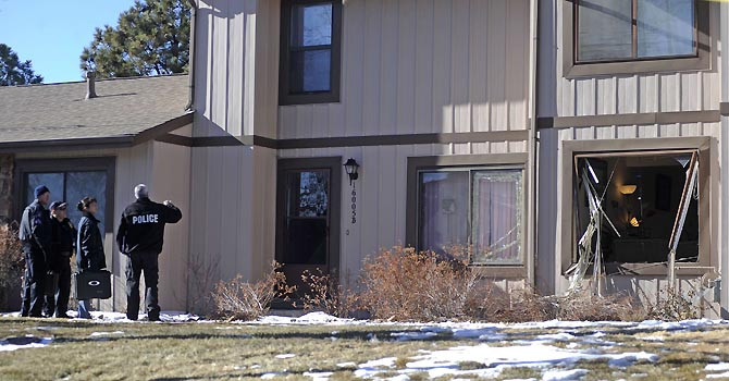 Four dead in townhouse shooting in Aurora, Colorado