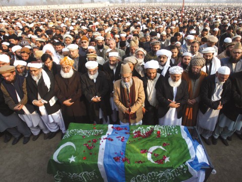 Veteran JI leader buried amid tears and prayers
