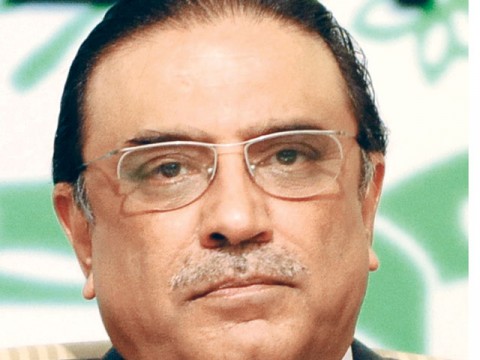Zardari administers oath to FPSC chairman